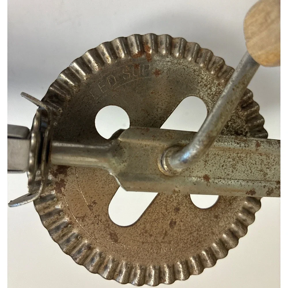 A&J High Speed Super Center‎ Drive Hand Mixer Egg Beater Wooden Handles Vintage